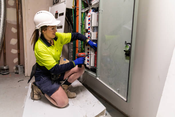 Best Electrical Contractors for Businesses  in Grand Ledge, MI